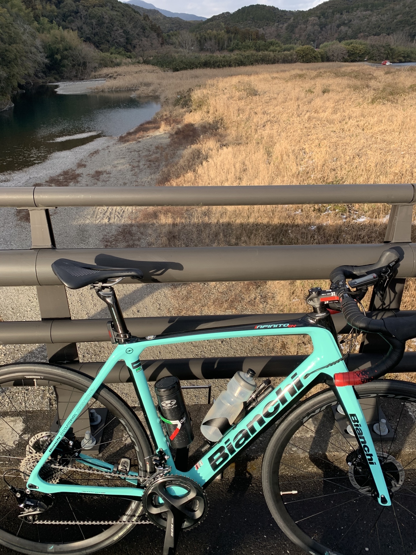 Bianchi Infinito Cv Disc 19 モデル ファーストインプレッション ロードバイクを楽しみながら