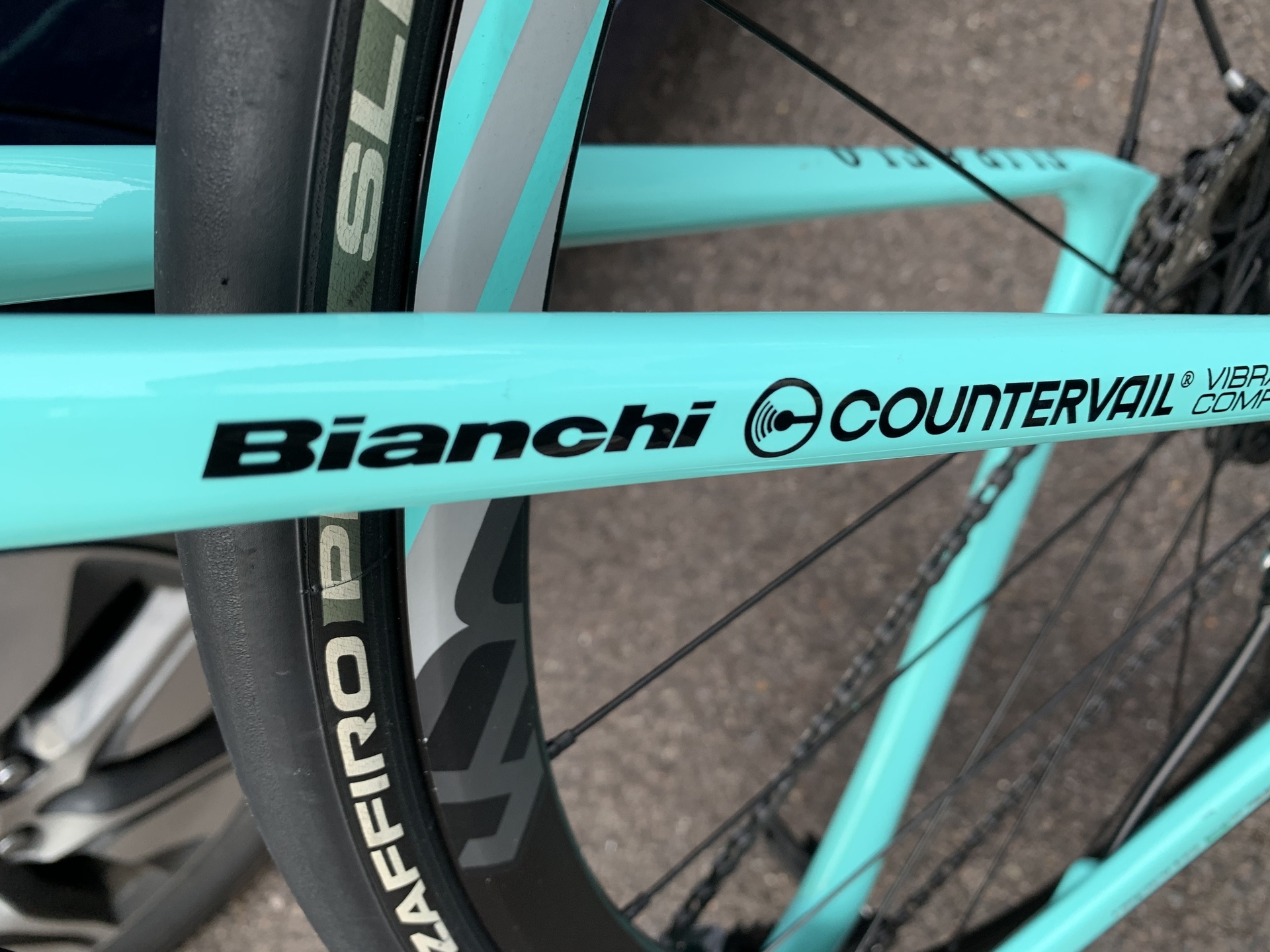 Bianchi Infinito Cv Disc 19 モデル ファーストインプレッション ロードバイクを楽しみながら