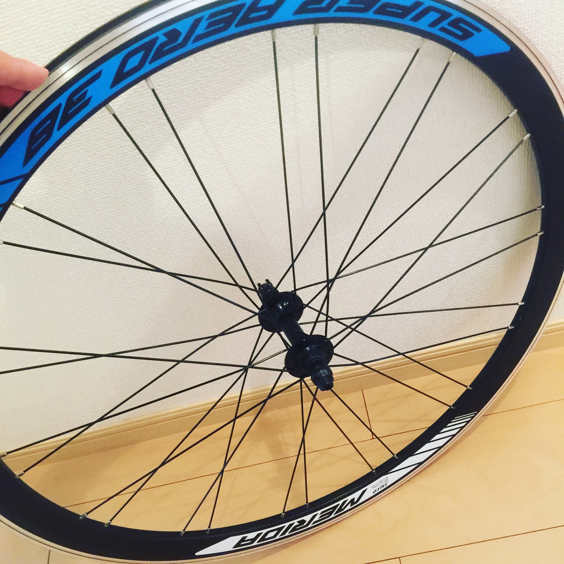 MERIDA REACTO 5000 2016の付属ホイール： Super Aero 38 の